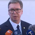 "Da je neko važniji, bilo bi još licemernije": Vučić iz Granade: Nisam razgovarao sa Prištinom, na sednicu Evropskog…