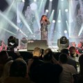 Dragana Mirković emotivno otpočela turneju u Tuzli: Dosta je suza, vreme je za pesmu