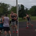 Jokić uhvaćen u Somboru na basketu sa ortacima: Najbolji košarkaš planete zaigrao na košu u kraju! (video)