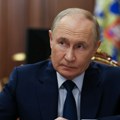 Putin: Zapadne zemlje pokušavaju da izvedu obojenu revoluciju u Srbiji
