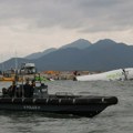 Хонгконг: Авион излетео са писте и завршио у мору, двоје погинулих