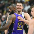 Lebron nahvalio Nikolu Jokića: "Nema toga što on ne može da uradi" VIDEO