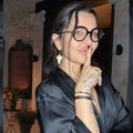 (Video) Elena Karaman prvi put pokazala unutrašnjost doma u Beogradu Preko tela samo svileni ogrtač: "Nisam sama u kući"