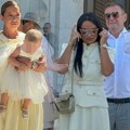 Tri bake blistale na Arijinom krštenju: Brena, Borka i Zorica u elegantnim izdanjima, sve oči uprte u njih