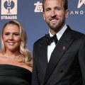Ko je supruga Harija Kejna: Ona je privukla pažnju na dodeli Zlatne lopte