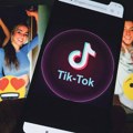 Zbog ovih flajera roditelji u Beogradu u šoku: Otvara se TikTok škola, uče decu da budu poznata! "Sta će još da izmisle"…