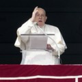 Hapšenje u Vatikanu Oduzet nož muškarcu(51) pred obraćanje pape