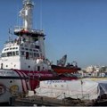 Брод са 200 тона помоћи стигао до обала Газе
