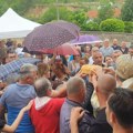 Srbi proslavili Svetu Jelenu u Velikom Trnovcu, Jovana preuzela kumstvo (video&foto)