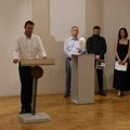 Oni stvaraju novu kulturnu istoriju našeg naroda na Kosovu i Metohiji: Pogledajte izložbu mladih vajara "Bezimeni" u Narodnom…