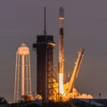 Poletela raketa Falkon 9: Odnela na mss kosmonaute iz SAD i Rusije