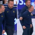 "Šta nije u redu sa tobom!?": Trener Denvera zbog Jokića nasrnuo na sudije, izbacili ga iz hale
