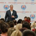 (Foto/video) Vučić u Kotraži: Otvorićemo nova radna mesta, a penzije će i ove godine ponovo i značajno da rastu