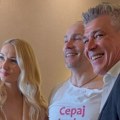 Savo Milošević sa partnerkom došao na slavlje kod Sofronijevića: Fatalna plavuša ukrala poglede, nosi minić