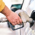 Евродизел скупљи за два динара, цена бензина непромењена