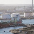 Cena nafte Brent pala na 106 dolara, a cena sirove nafte (WTI) na 99 dolara