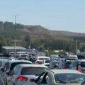 (Video) Kolaps na Evzoniju: Kilometarske kolone na najvažnijem grčkom graničnom prelazu, stoji se satima: Besni vozači trube…