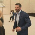 Studenti u blokadi o navodima da je Šapić udario odbornicu: Nasilje nad ženama nije parola koju izvučete kada vam odgovara u…