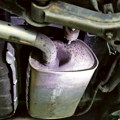 Lopovi sve češće kradu katalizatore zbog vrednog plena: Evo koji su automobili najčešća meta i kako znati da je nestao ovaj deo…