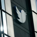 Hiljade korisnika Tvitera žali se na probleme nakon novih pravila