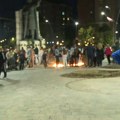 N1 na Kosovu nakon tragedije: Blokiran prilaz Banjskoj, građani još pale sveće na severu
