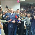 Vučić doneo mamograf u Leskovac, hteo bi da rekonstruiše i zgradu rehabilitacije Opšte bolnice
