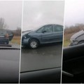 Automobili uništen sa prednje strane: Saobraćajka na auto-putu između Ćuprije i Jagodine, probili zaštitnu ogradu (video)