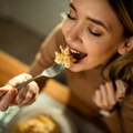 Hrana i privlačnost: Naučnici otkrili šta treba da jedete kako bi vam koža bila „tamnija“