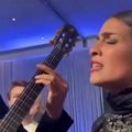 „Ladaniva“ direktno iz Malmea: Jermenska predstavnica na Evroviziji zapevala na srpskom /video/