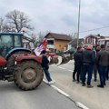 Poljoprivrednici proveli 24 sata na blokadama: „Uvozi se lažni sir i mleko u prahu, a mi naše da prosipamo“