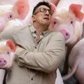 Kristijan golubović na farmi ponovo pravi haos! Sada je u sve upletena njegova supruga Kristina, pogledajte video