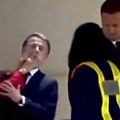 Šokantan incident između Brižit i emanuela Makrona analizirao stručnjak za govor tela: Da li su se samo šalili? Pogledajte…