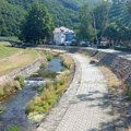 Korito Banjske reke u Vranjskoj Banji posle simulacije čišćenja: Sve je isto samo „Uprave Banje” nema