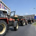 Novi Sad: Poljoprivrednici blokirali Bulevar Mihajla Pupina ispred Banovine