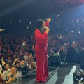 Dragana Mirković se rasplakala na bini: Prekinula koncert i saopštila publici predivne vesti (Video)