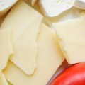 Никад не замрзавајте сир! Стручњаци тврде да ће неповратно покварити квалитет и укус
