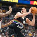 (Foto) Košarkaši Njujorka pobedili Denver: Jokić postigao 38 poena