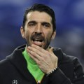"Rekli su mi da dobro razmislim..." Đanluiđi Bufon se oglasio nakon bruke Italije u baražu za Mundijal