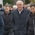 Жоц стигао на сахрану Дулета Вујошевића, додирнуо ковчег, па изјавио саучешће породици