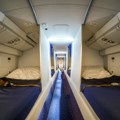 Stroga pravila u avionu šokiraju putnike - obavezne čarape i zabrana parfema