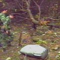 (Foto) Kako su Srbi oborili F-16 i od delova napravili kućicu za pse: Pre 27 godina pao je ponos američke avijacije
