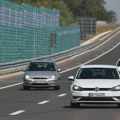 AMSS: Danas pojačan intenzitet saobraćaja na svim važnijim putevima, popodne moguće gužve na prilazima većih gradova