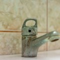 Kako da se rešite fleka od kamenca sa slavina: Ova tri sastojka na ubrusu čine čuda