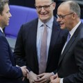 Čelnik nemačke desnice podneo ostavku zbog kritika o surogat-majčinstvu, na pomolu rekonstrukcija vlade