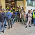 Protest ispred Medicinskog fakulteta u Nišu zbog najave dekana o postupcima protiv studenata