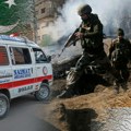 Nastavljeni žestoki sukobi blizu granice sa Kašmirom: Pakistan tvrdi da je ubio desetine indijskih vojnika