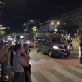 Novosađani i danas "neposlušni": Jake policijske snage obišle blokirane raskrsnice, bilo je i legitimisanja (FOTO, VIDEO)