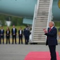 Tramp aplaudirao Putinu: Pogledajte neverovatan gest američkog predsednika (video)