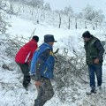 Preko 4.000 ljudi u ivanjičkim selima i dalje u mraku: Sneg izazvao haos, ekipe se svaki dan bore na terenu