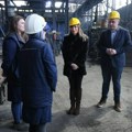 Mesarović posetila Lučane, Sevojnu i Bajinu Baštu: Obišla privrednike, porodične firme i jednu sedmočlanu porodicu (foto)